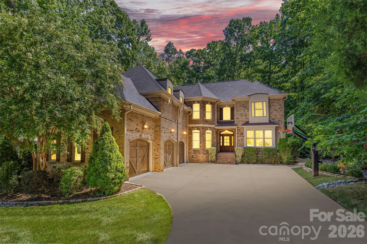 3030 Ashford Glen Drive, Matthews, NC
