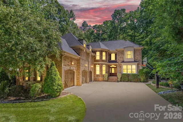3030 Ashford Glen Drive, Matthews, NC