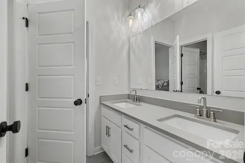 Full Bath1