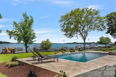 Private pool/spa, stationary dock, and big views!