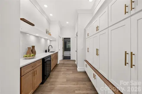 Butler's pantry