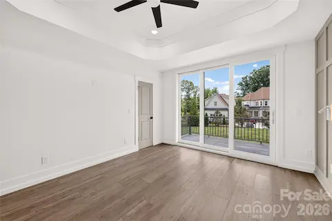 Guest bedroom