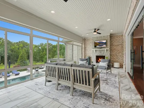 Sunroom with FP and Full Bath
