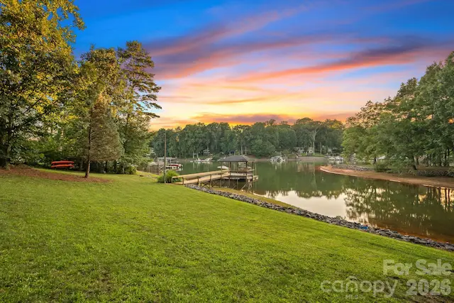 385 Sundown Road, Mooresville, NC