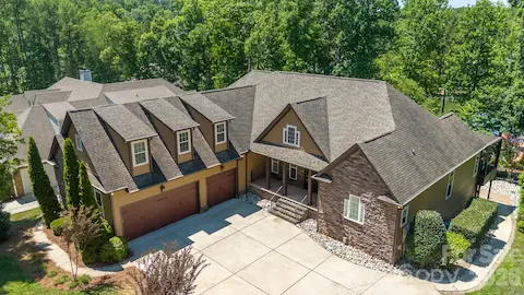 Welcome Home!  4412 Lake Forest Road