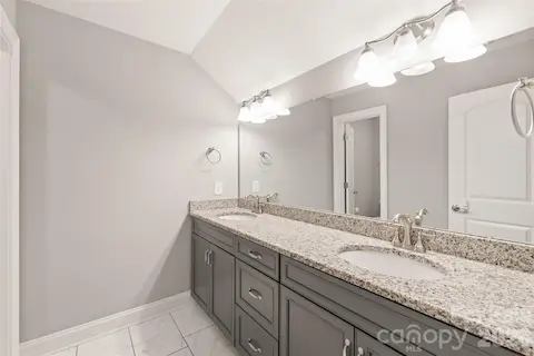 Full Bath 2 on Upper Level