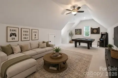 Large Bonus room- virtually staged