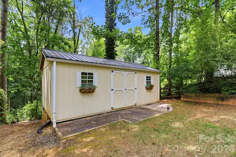 Shed
