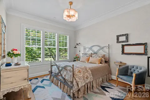Main Level Guest Room