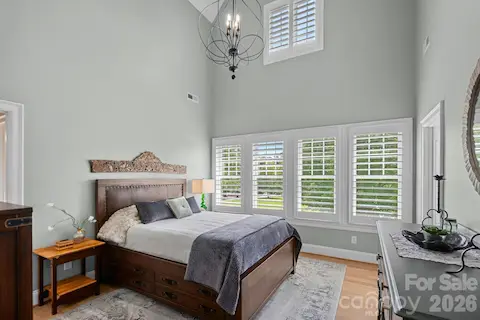 Upper Level Guest Room
