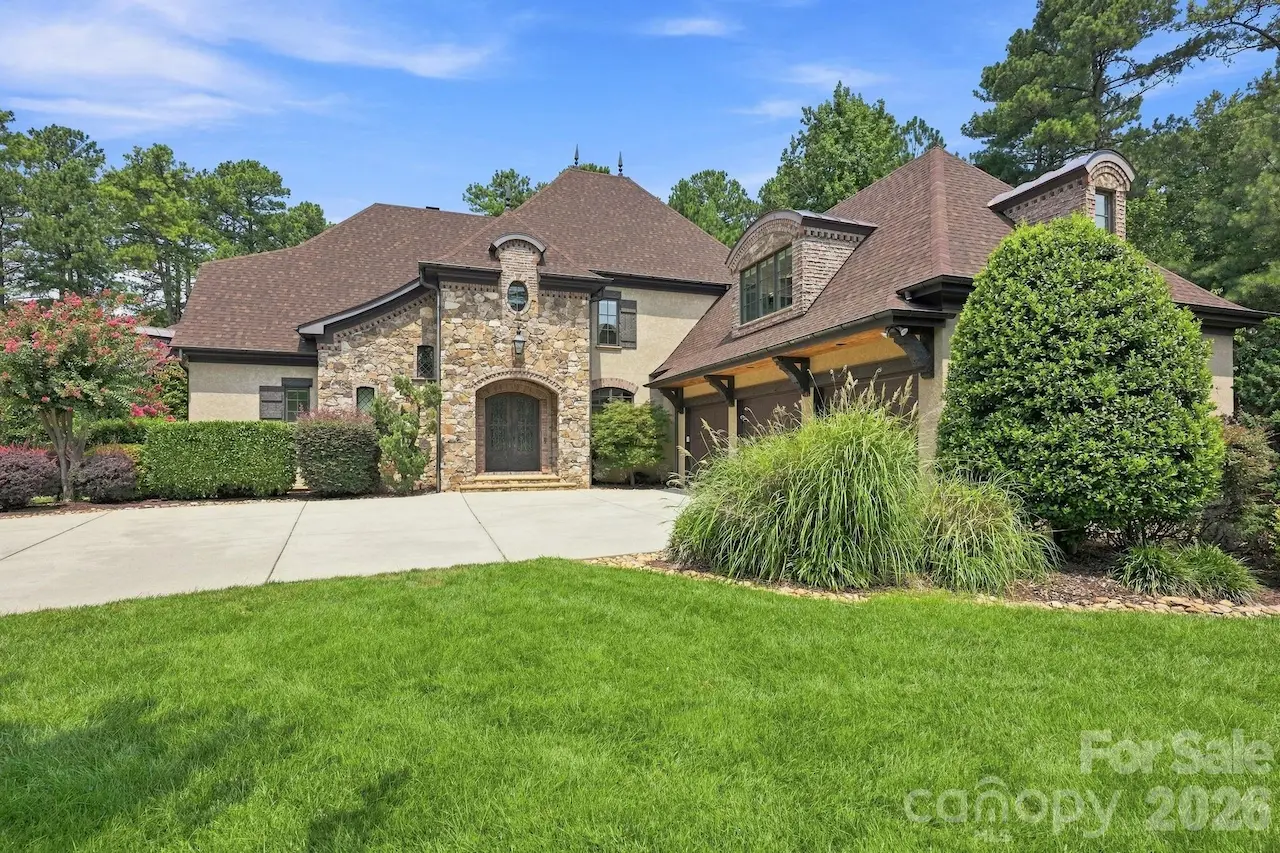 111 Quaker Road, Mooresville, NC