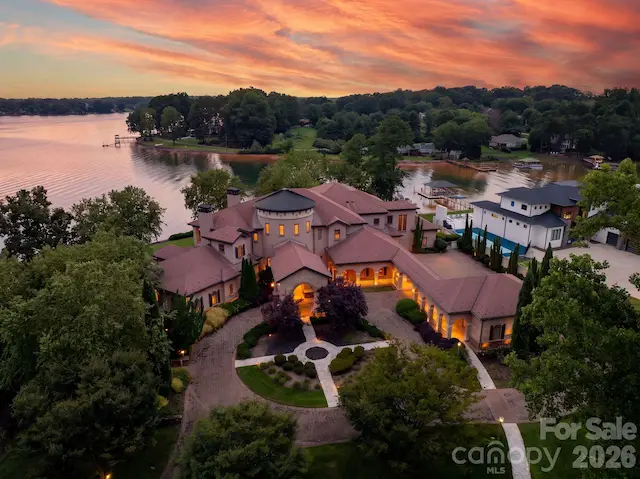 139 Hollen Lane, Mooresville, NC