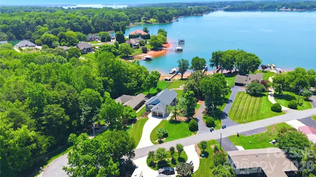 4293 Harbor Lane, Sherrills Ford, NC