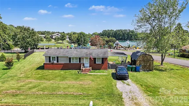 907 Lakeview Drive, Pineville, NC