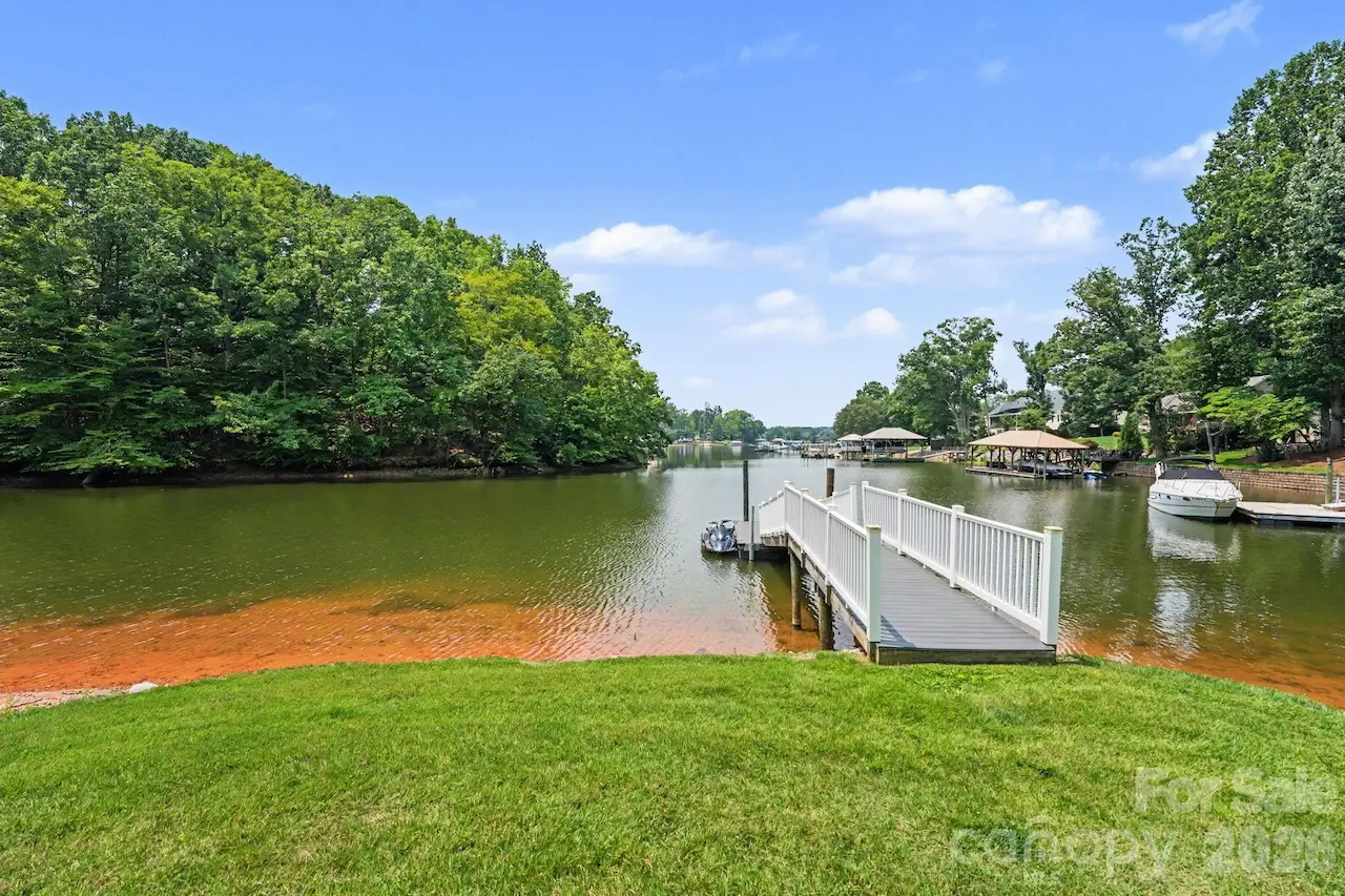 128 La Agua Lane, Troutman, NC