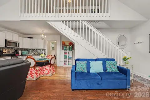 Cottage living room