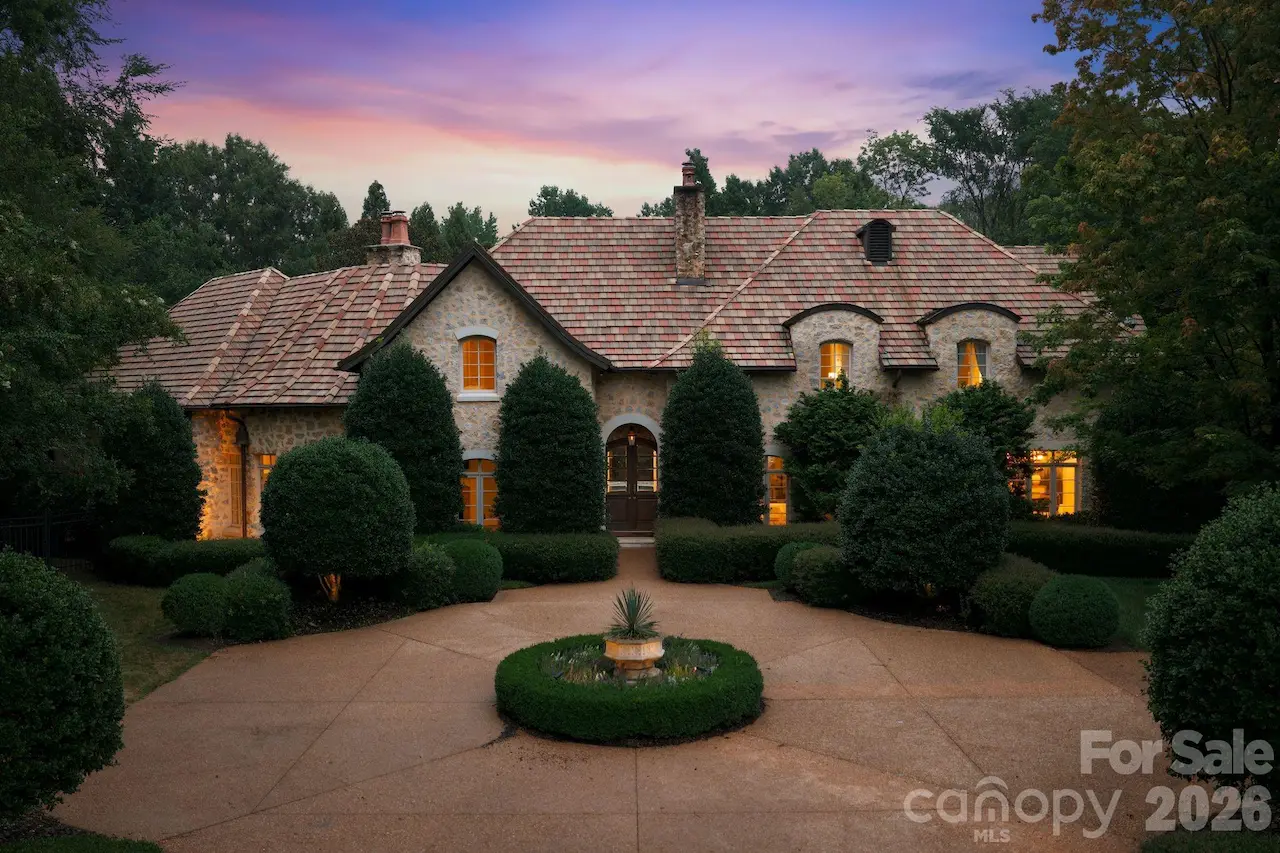 4231 Fox Brook Lane, Charlotte, NC