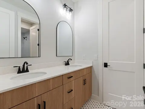 Ensuite Bathroom (Example)