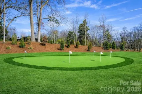 Whitley Preserve Community Putting Green