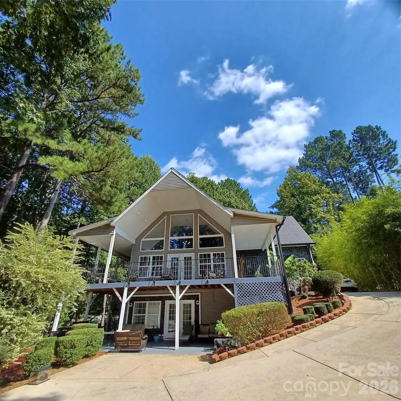 3645 Lake Bluff Drive, Sherrills Ford, NC