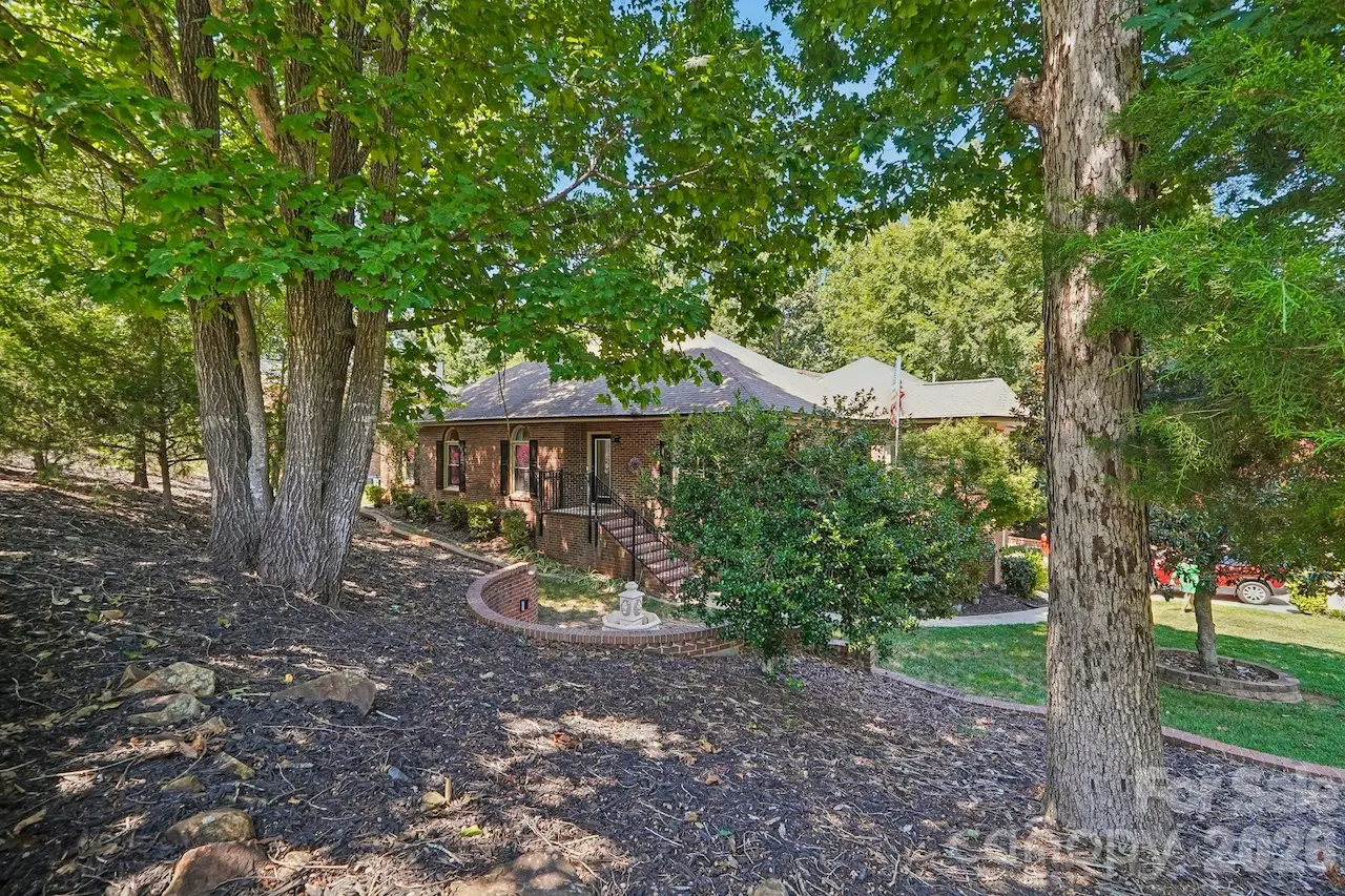 8463 Plantation Way, Harrisburg, NC