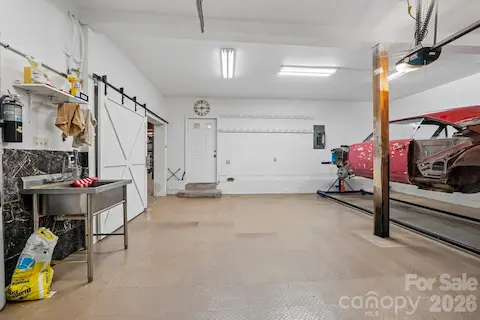 2 Car Garage