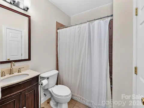 3rd Floor Bath