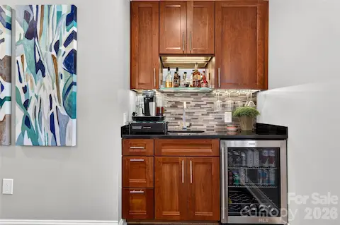 Wet Bar Main Level