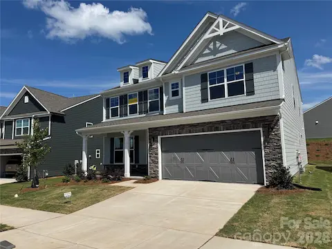 Homesite 587 features a Davidson F floorplan