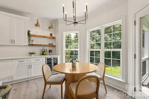 Breakfast Nook
