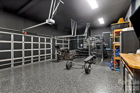 3-Car Garage