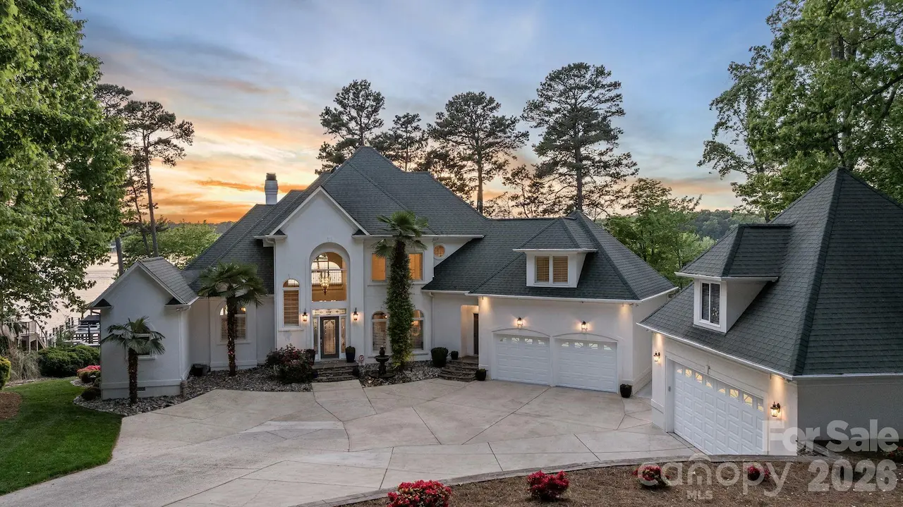 144 Mariner Pointe Lane, Mooresville, NC