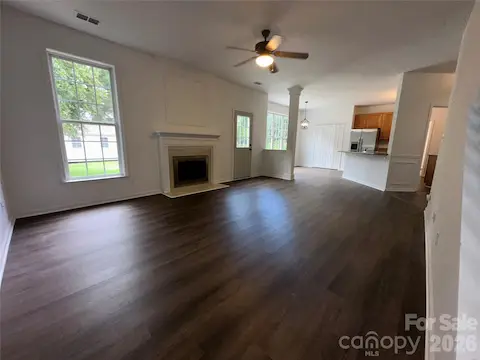Entering Den from upstairs