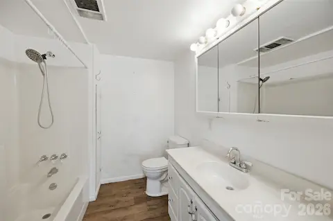 Lower Level Full Bathroom