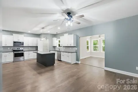 Big open kitchen