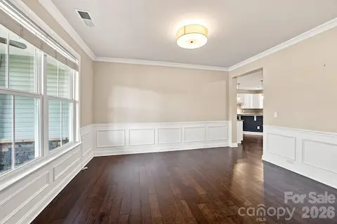 Formal Dining
