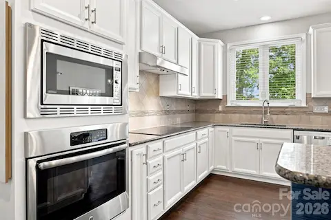 Wall oven and microwave