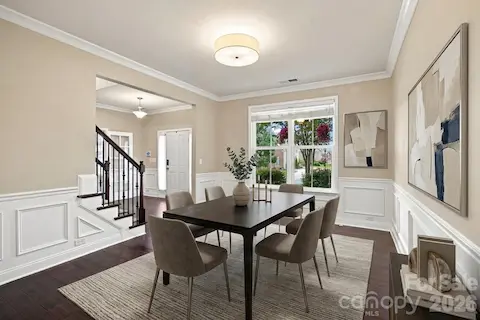Virtually staged formal dining