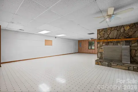 Basement-Recreation Area