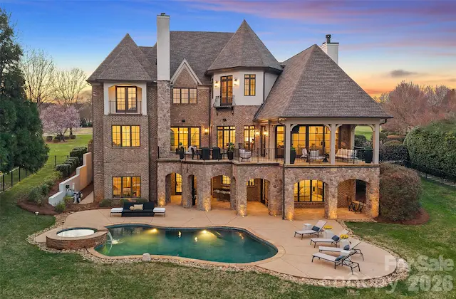 101 S Longfellow Lane, Mooresville, NC