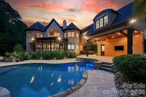 Back Yard is a Private Oasis