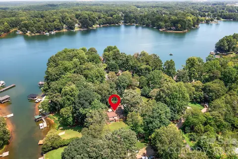 Ariel view of home and Lake Norman
