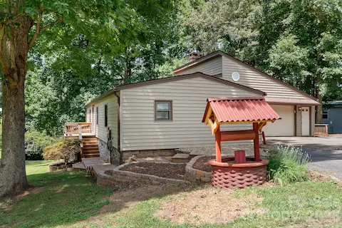 Front Left view and the well house