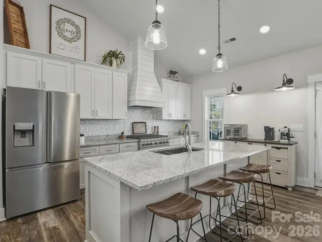 9464 Riviera Drive, Sherrills Ford, NC