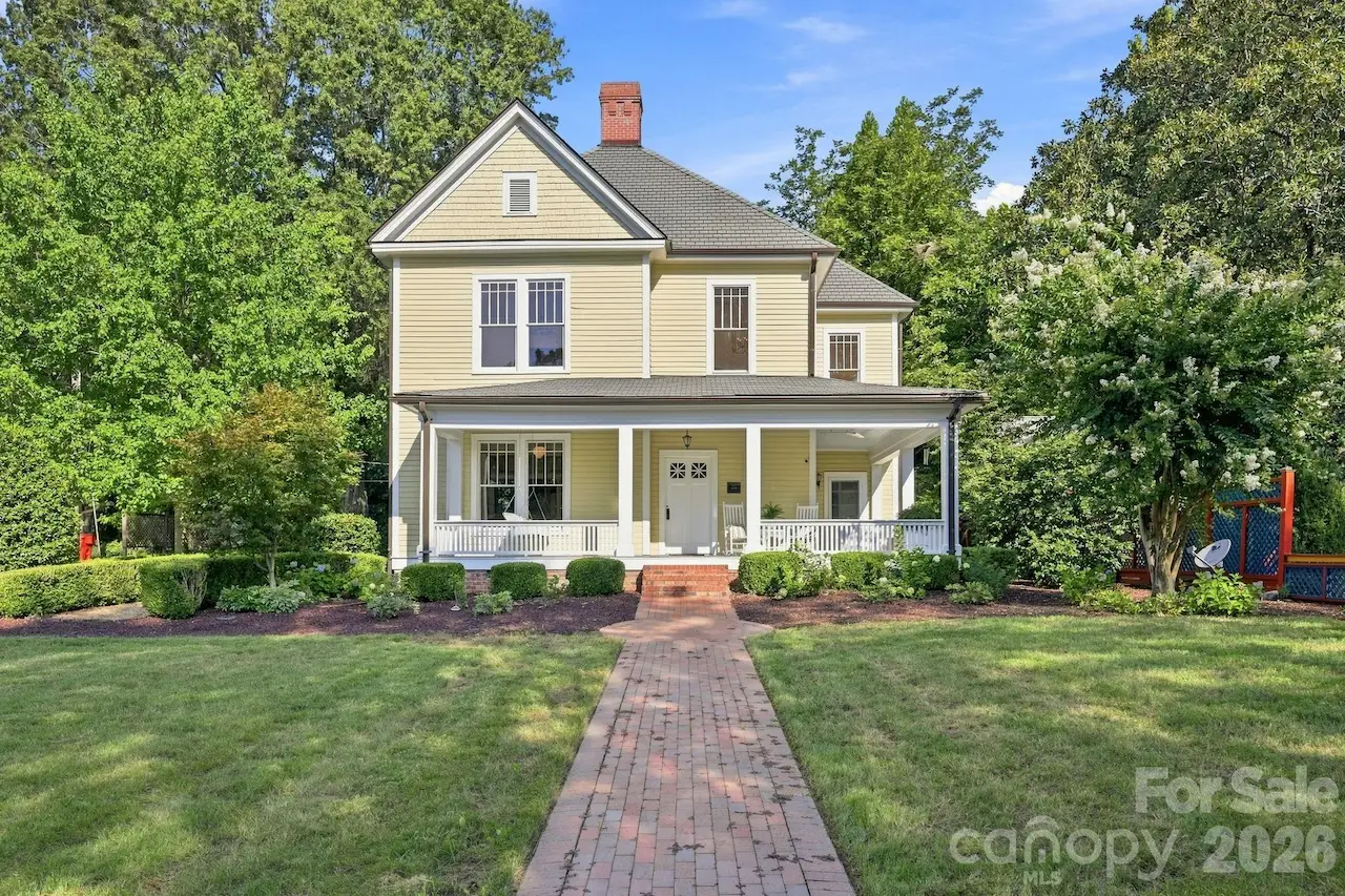 559 N Main Street, Davidson, NC