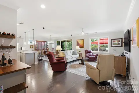 Open, airy and completely carpet-free—hardwood floors create a seamless flow throughout the main living areas.