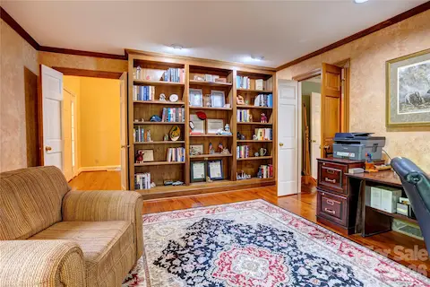 Office off primary