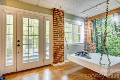 Flex space/Basement entry