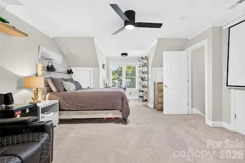 Upper Level Guest Suite