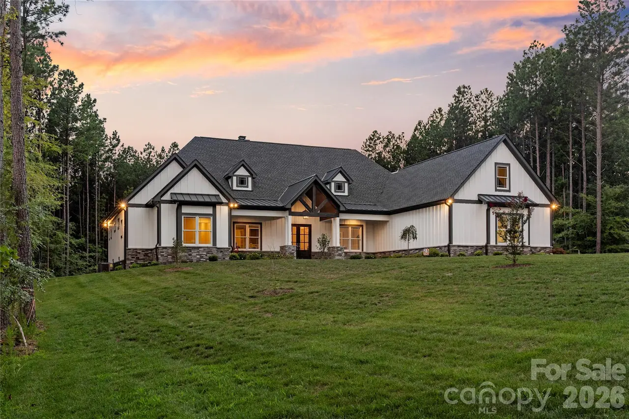 154 Emerald Creek Drive, Troutman, NC
